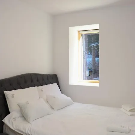 Nivalis Hill 10 Lägenhet