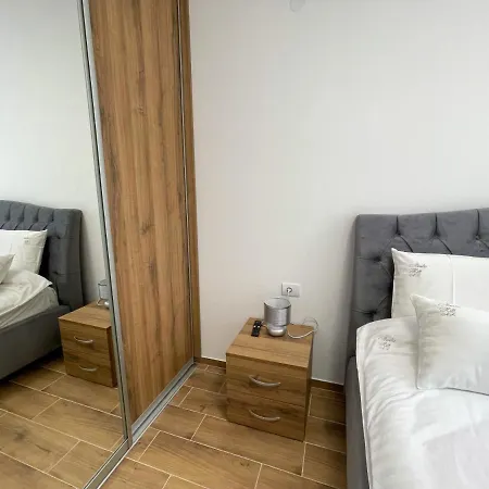 Nivalis Hill 10 דירה