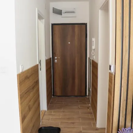 דירה Nivalis Hill 10 יהורינה