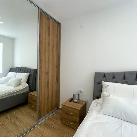 Nivalis Hill 10 * יהורינה